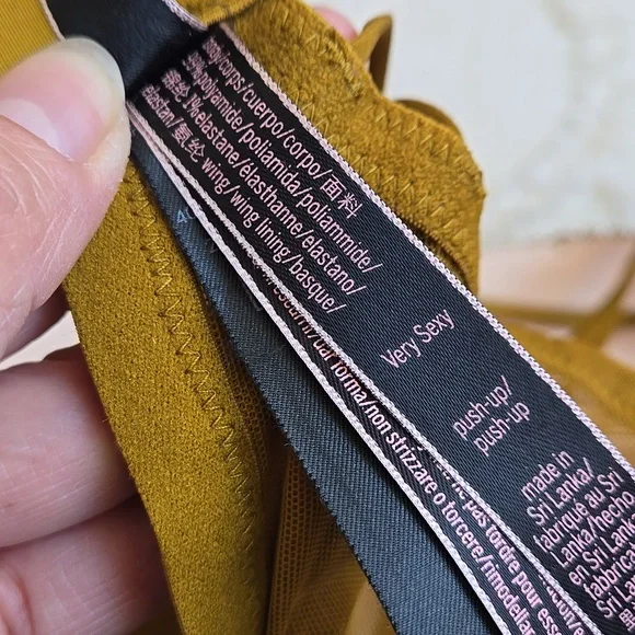 Victoria’s Secret Very Sexy Push-Up Bra 36DDD Gold Lace Plunge Strappy Luxe - Picture 7 of 7